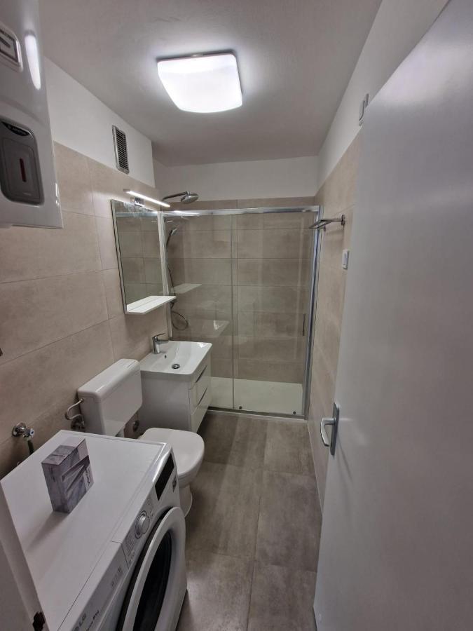 Apartment Maestral Pula Luaran gambar