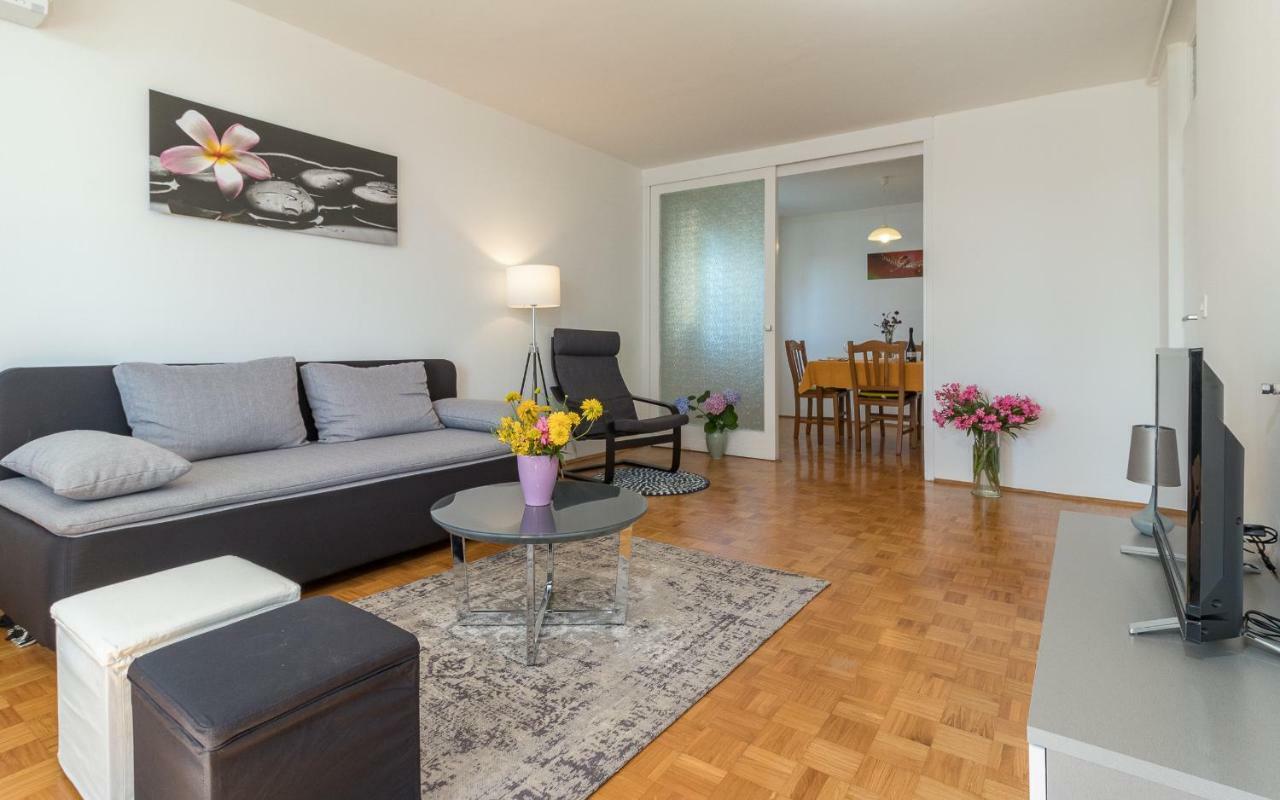 Apartment Maestral Pula Luaran gambar